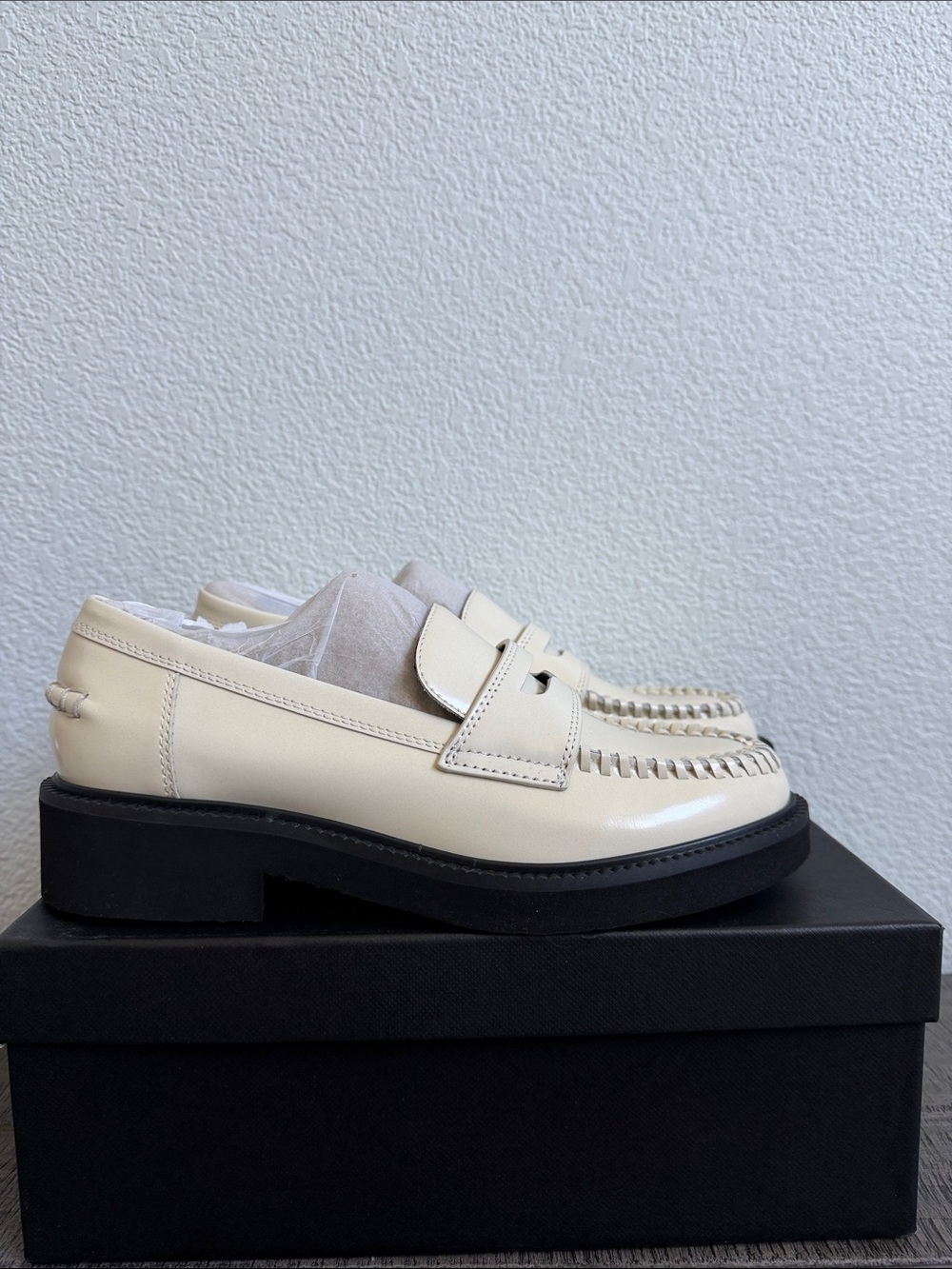 Marc Fisher Women's Dagman Slip-On Penny Loafers NIB